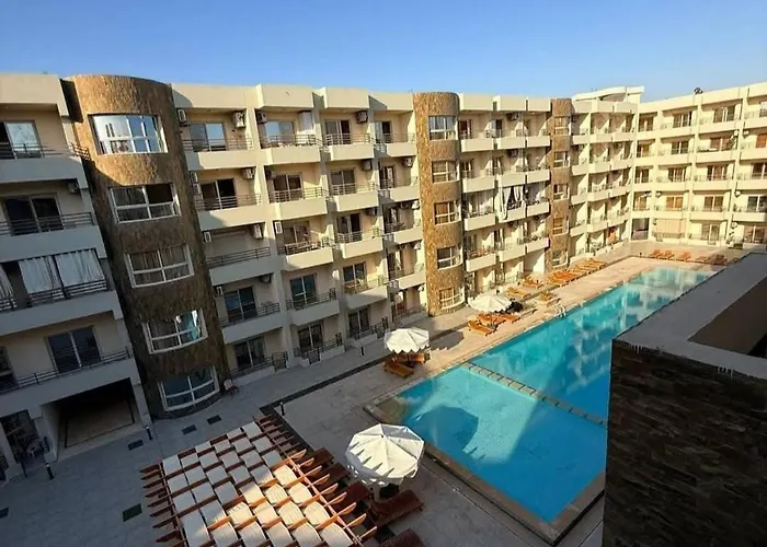 Luxury Pool & Free Private Beach, Close To Airport Üdülőközpont Gurdaka