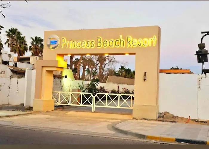 Luxury Pool & Free Private Beach, Close To Airport Üdülőközpont