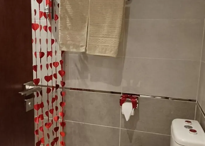 Luxury Pool & Free Private Beach, Close To Airport Üdülőközpont *